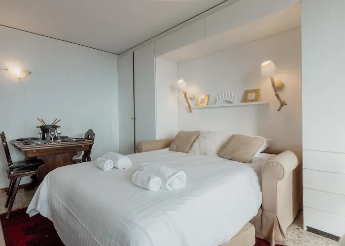 Avec Vue Spectaculaire Sur Les Montagnes Apartman