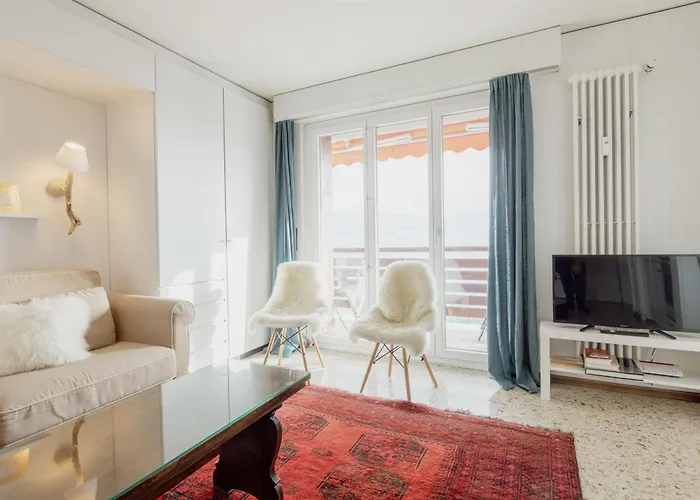 Apartman Avec Vue Spectaculaire Sur Les Montagnes *